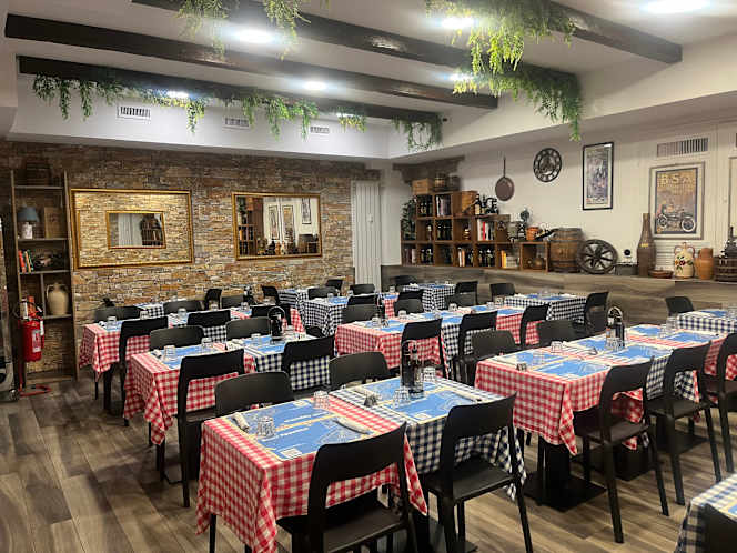 VINTAGE BISTRO - 1