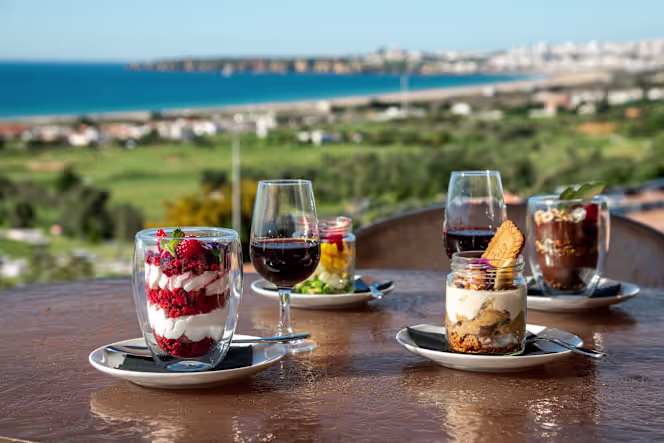 Clubhouse Restaurant By Palmares - 2
