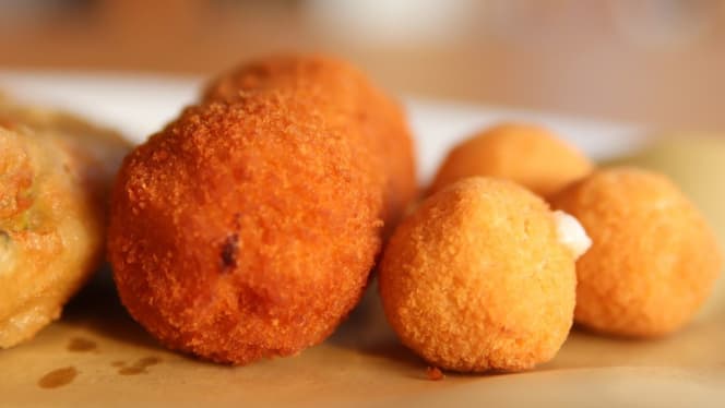 C. House Ristorante Pizzeria - 9