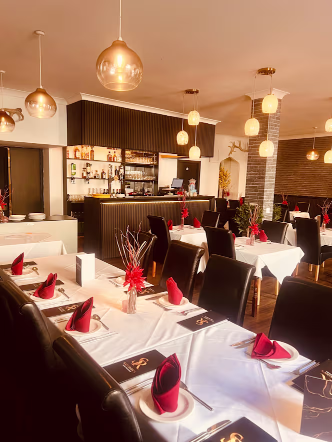 Saffrons Indian Restaurant - 6