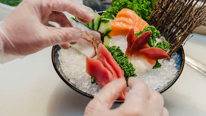 Seoul & Tokyo Korean Sushi & Hotpot Manchester - 1