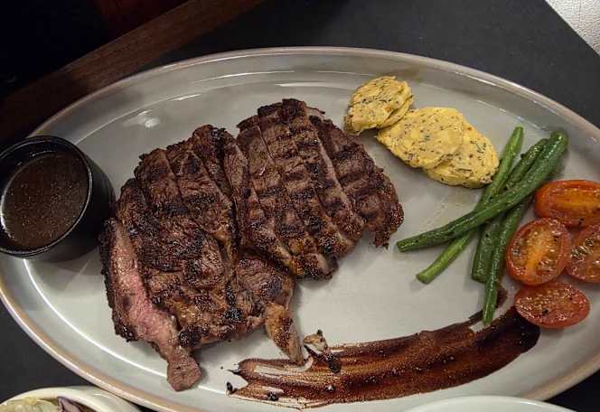 Crazy Cow Steakhouse - 4