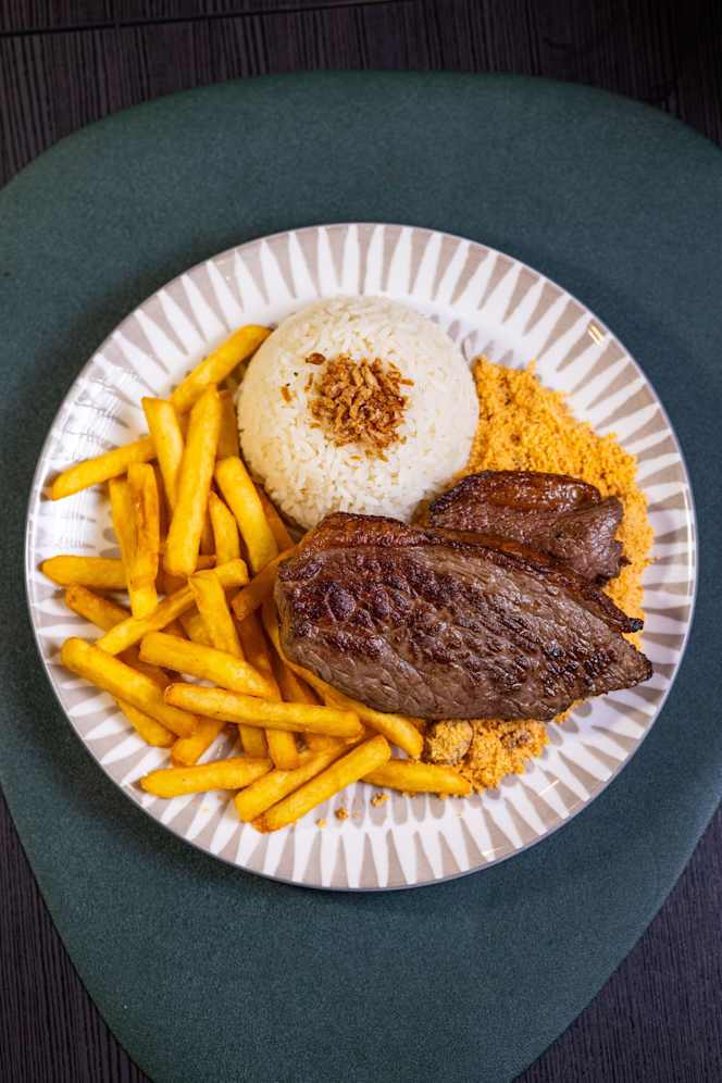 Dona Maria Comida Brasileira - 6