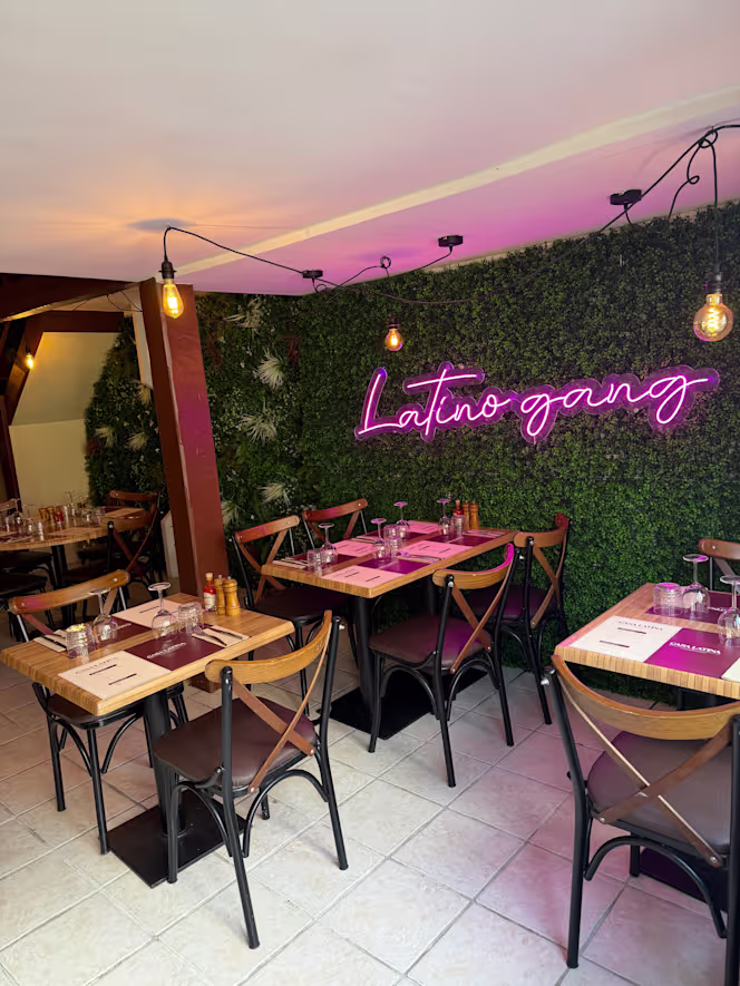 Casa Latina - 5