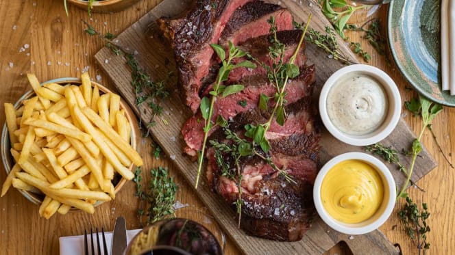 Hans' Bar and Grill - 2