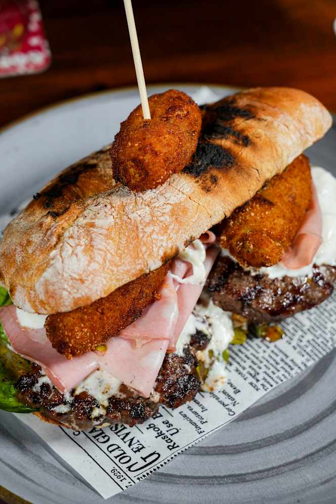 St Andrew Vintage Beer House - 6