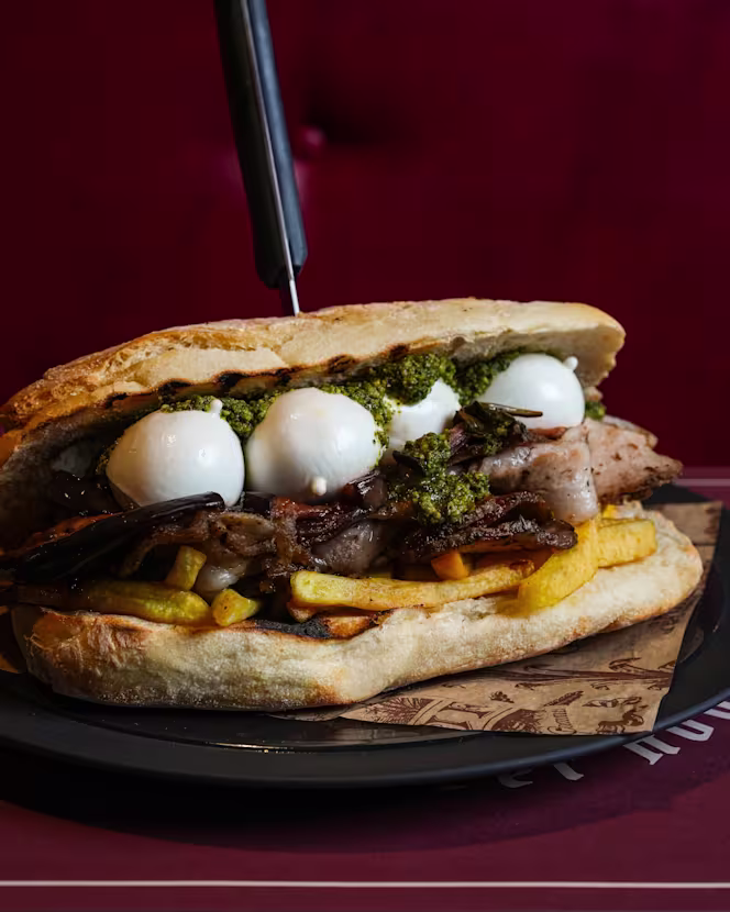 St Andrew Vintage Beer House - 4