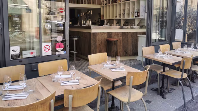 Les Dessous de la Robe - 2