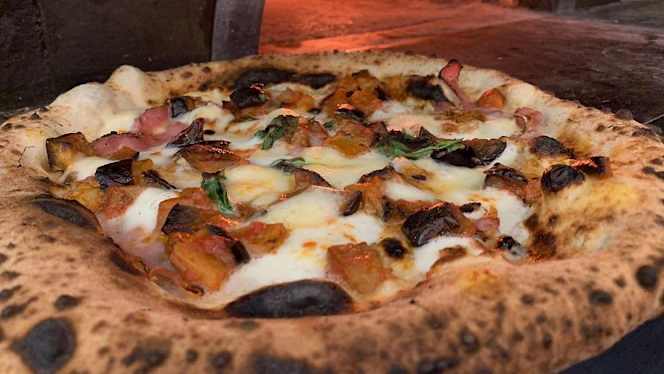 Pizzeria O'Vesuvio - 2