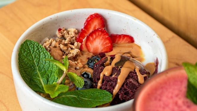 Noshi Coffee & Healthy Food - 1