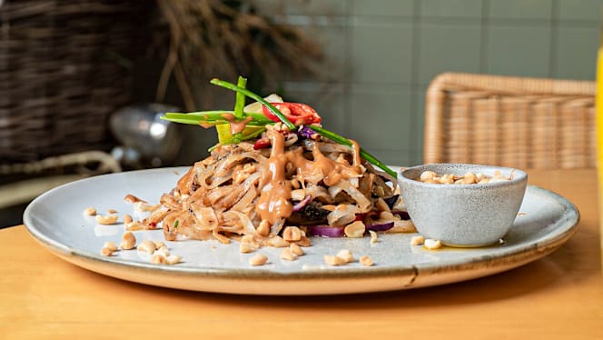 Noshi Coffee & Healthy Food - 2