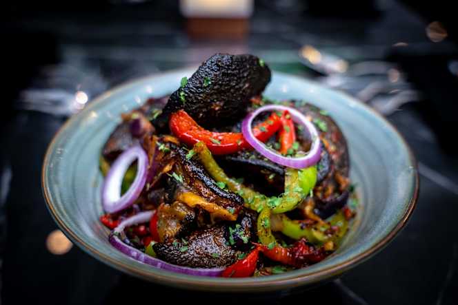 Zero7 Restaurant & Bar (Afro-Infused Food Hornchurch) - 8