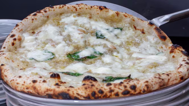 Pizzería napolitana Rifugio - 6