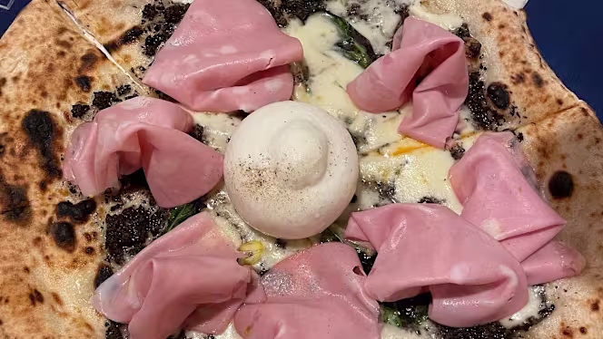 Pizzería napolitana Rifugio - 1