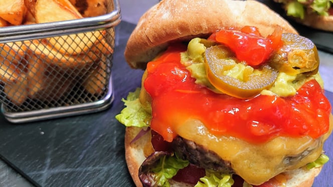 Lotus Steak & Burger House - 8