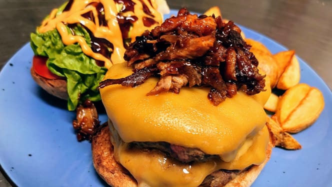 Lotus Steak & Burger House - 7