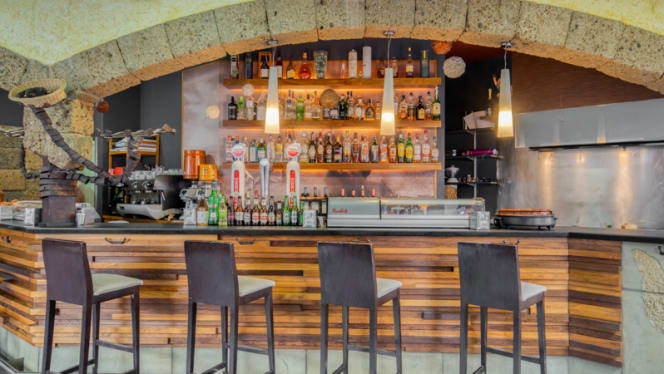 YEYU (no reservas en terraza) - 1