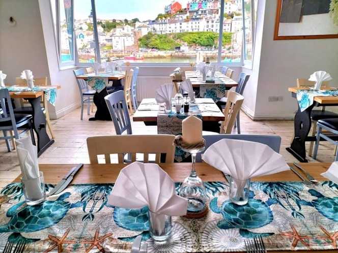 Crusoe's Restaurant - 6