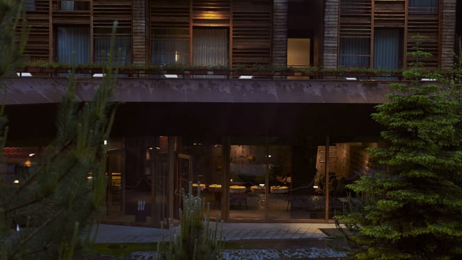 Summit Restaurant - 9