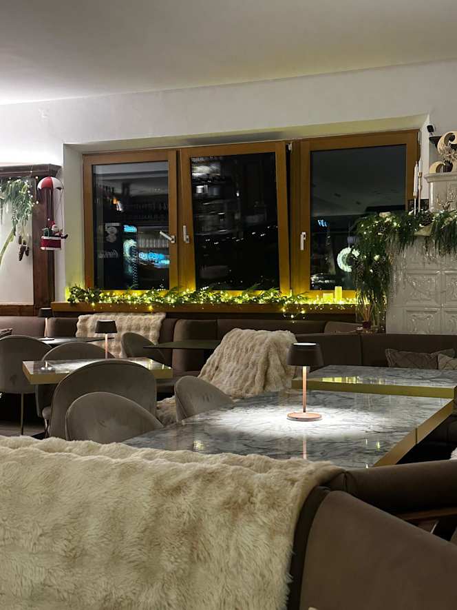 Sissi Bistro Bar - 4