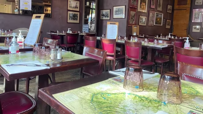 Au Métro des Lilas - 7