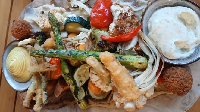 Aan Tafel - bij Landmarkt - 1