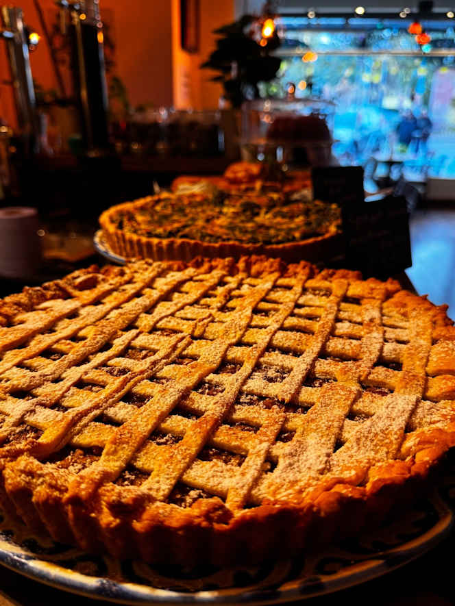 LoCantee Mediterranean Restaurant (Bistro Cafè & Tapas) - 2