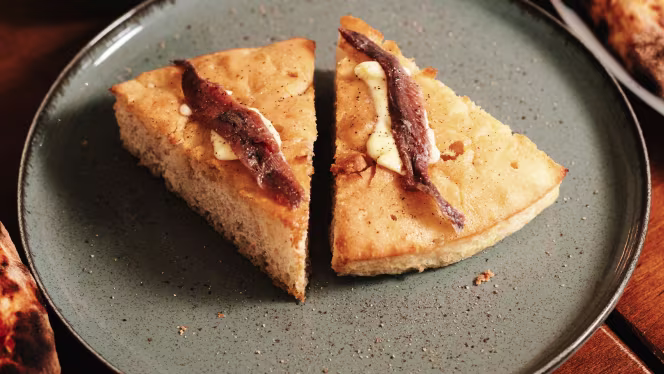 REBELS - Mangia Pizza Jordaan - 1