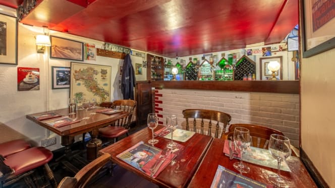 Giuseppe's Ristorante & Pizzeria - 9