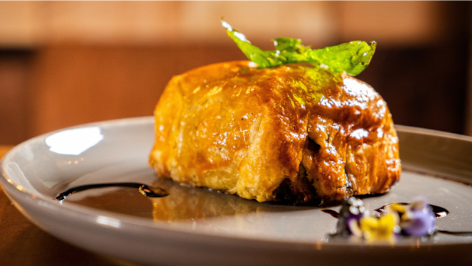 The Club Steakhouse & Rooftop Bar - 1