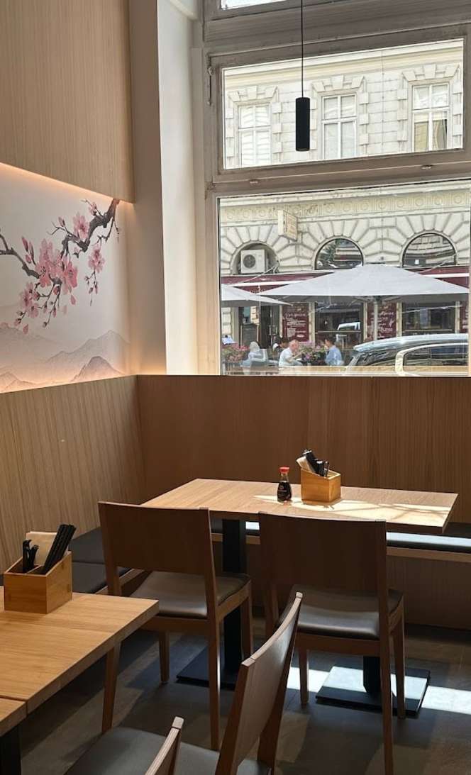 Umai Ramen and Sushi - 4