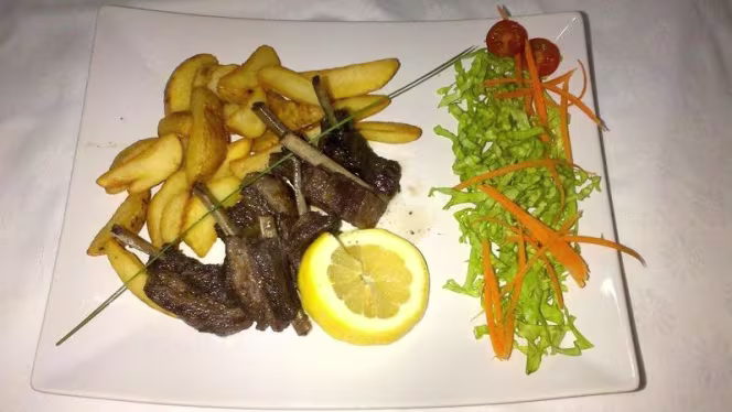 Chaparro Restaurante - Monte Filipe Hotel & SPA - 2