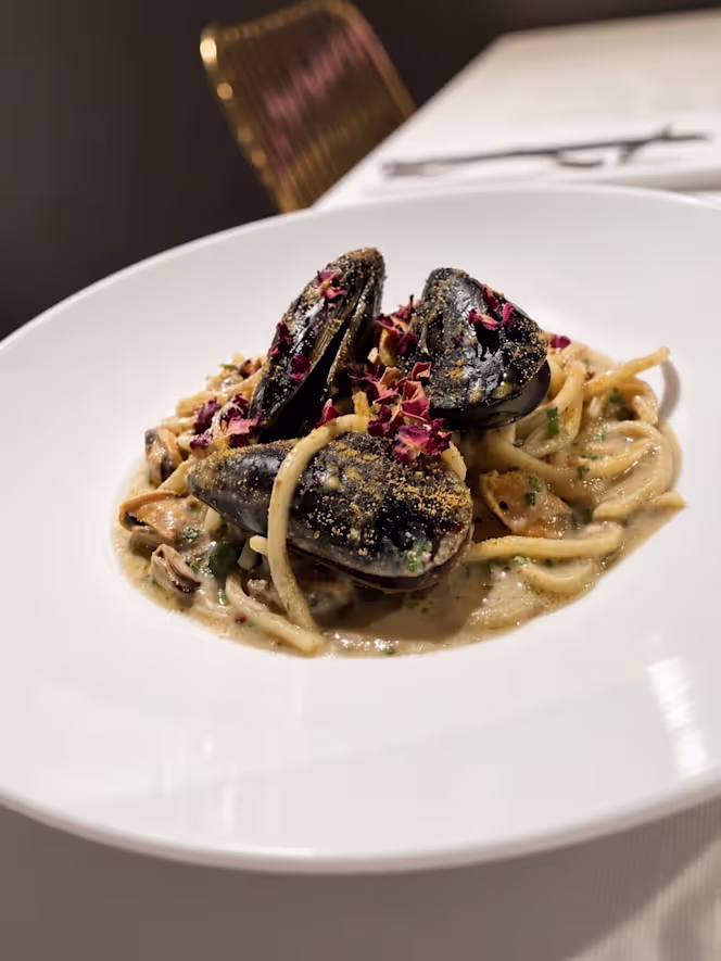 Esoticum Restaurant & Lounge Bar - 2