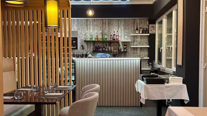 Chillys' indian restaurant - 1