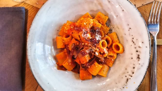 Tavola bottiglieria con cucina - 4