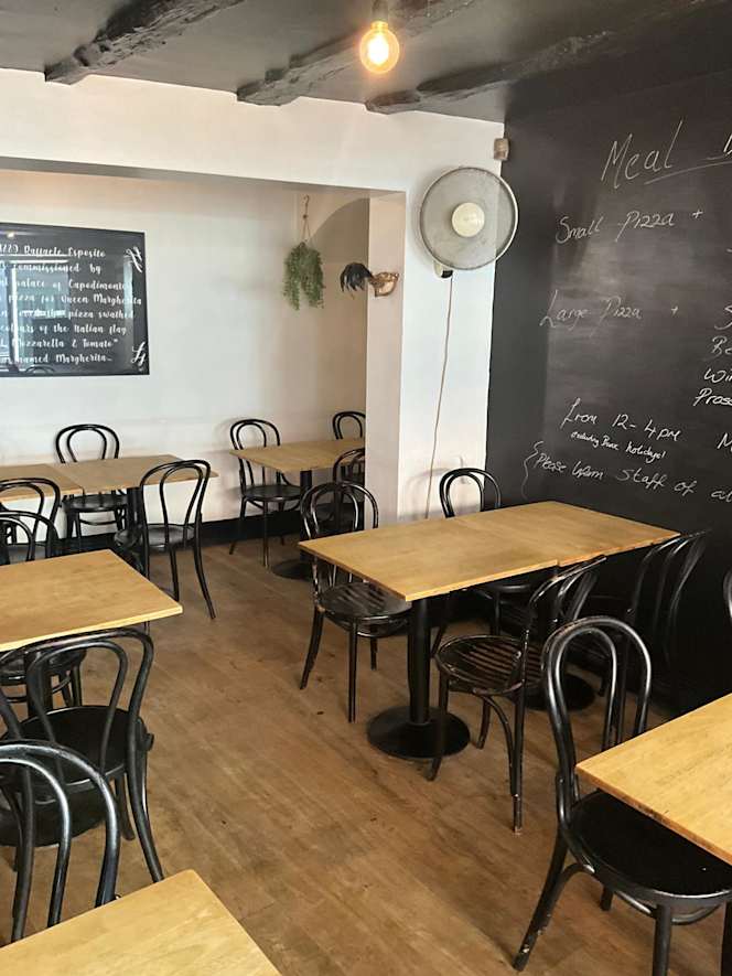 Donnelli's Pizzeria - 1