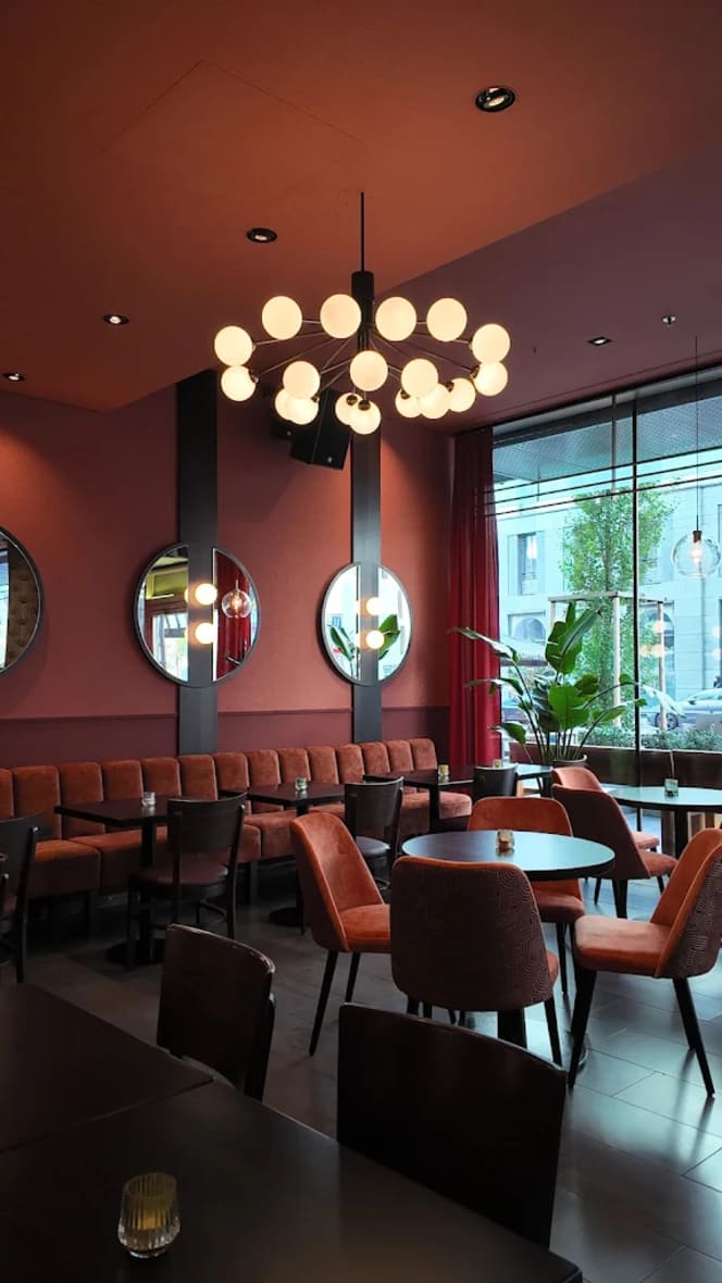 Quentin`s Fun & Kitchen - 8