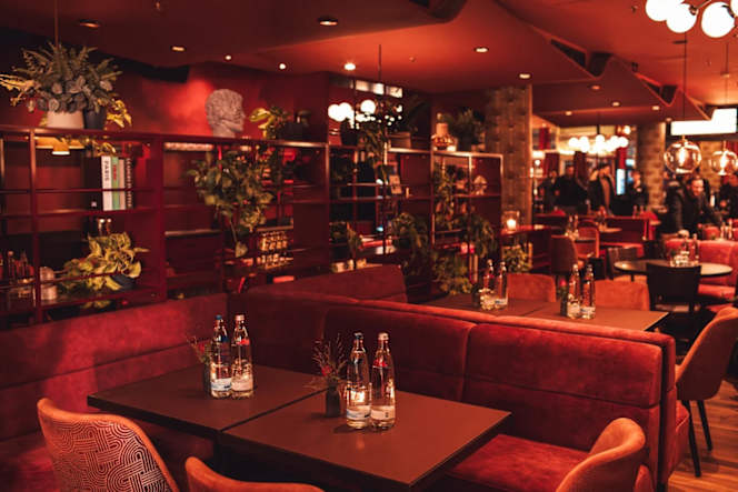 Quentin`s Fun & Kitchen - 4