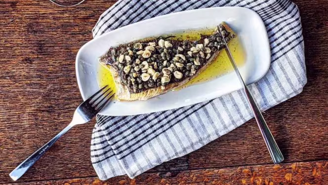 MARKET Restaurant & Bar - 1