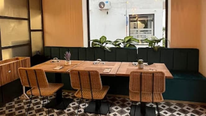 Baia Bistrot e Cocktail Bar - 0