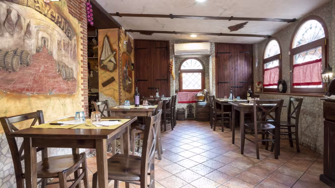 La Taverna  bisteccheria pizzeria - 8