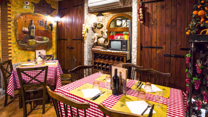 La Taverna  bisteccheria pizzeria - 6