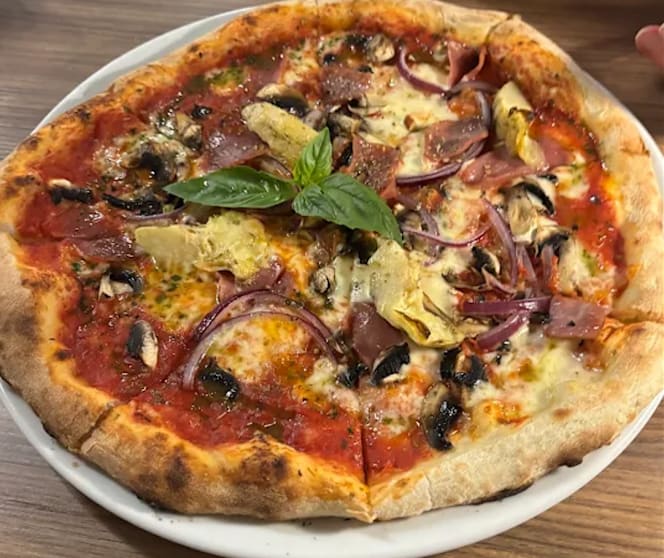La Fontana Italian Restaurant - 6