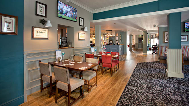 Grapes Hotel Formby - 8