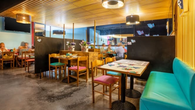 La Adelita Botanero - 8