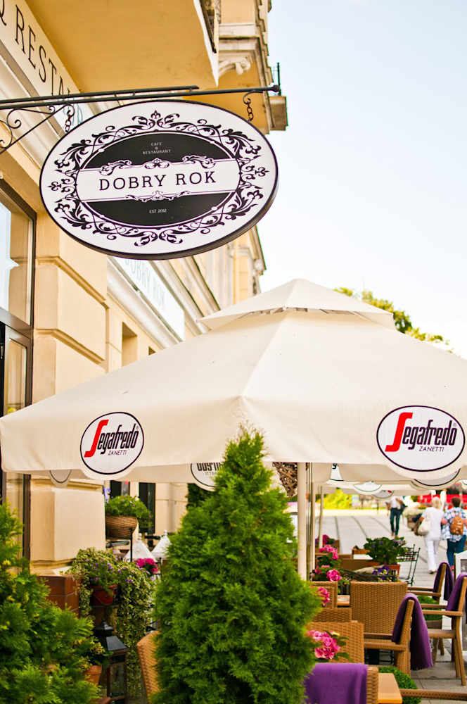 Cafe & Restaurant Dobry Rok - 8
