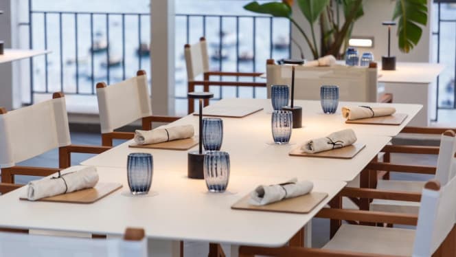 ROOF FIANI Restaurant Pool Bar - 5