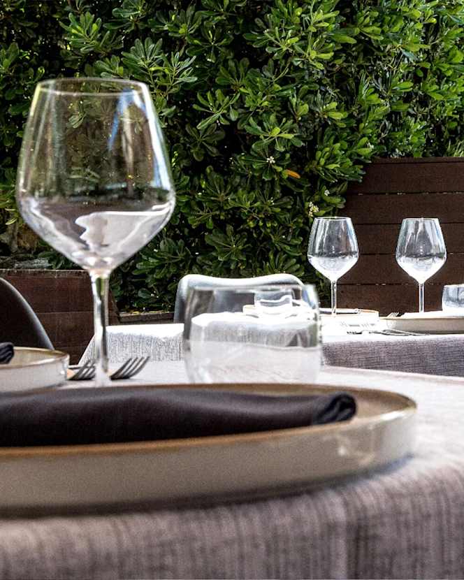 Mezze Maniche - Restaurant & Pool Bar - 1