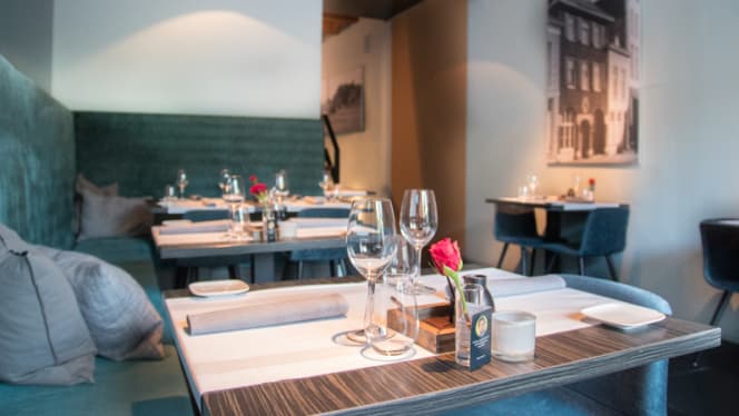 restaurant le VIN 'x - 9