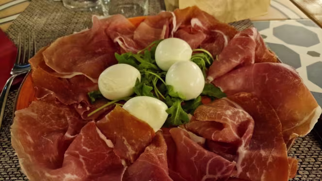 Rossodisera- Pizzeria con Cucina - 6